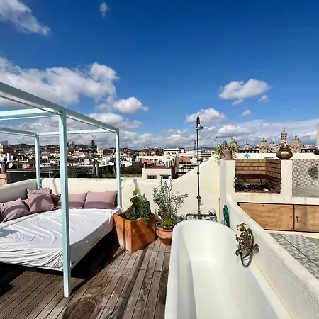 Outdoor Bathtub! 360 Rooftop With Chill Out And Amazing Views! Barcelona