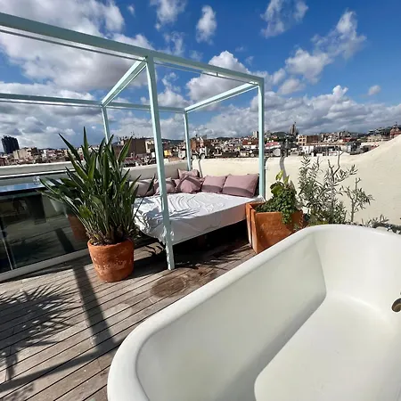 Outdoor Bathtub! 360 Rooftop With Chill Out And Amazing Views!