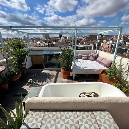 Apartment Outdoor Bathtub! 360 Rooftop With Chill Out And Amazing Views! *