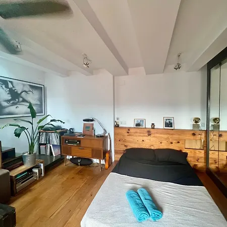Outdoor Bathtub! 360 Rooftop With Chill Out And Amazing Views! Apartment Barcelona