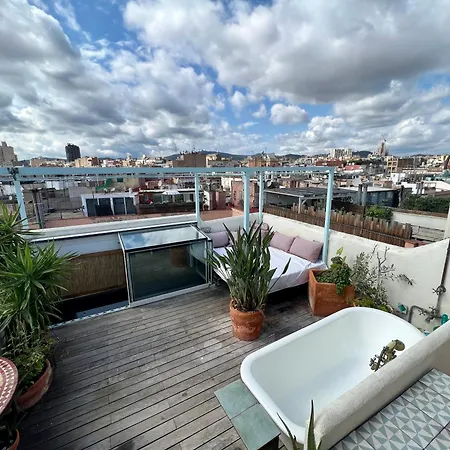 Outdoor Bathtub! 360 Rooftop With Chill Out And Amazing Views! *