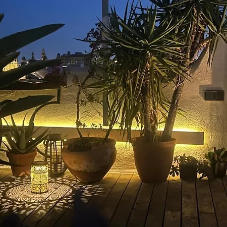 Outdoor Bathtub! 360 Rooftop With Chill Out And Amazing Views! *